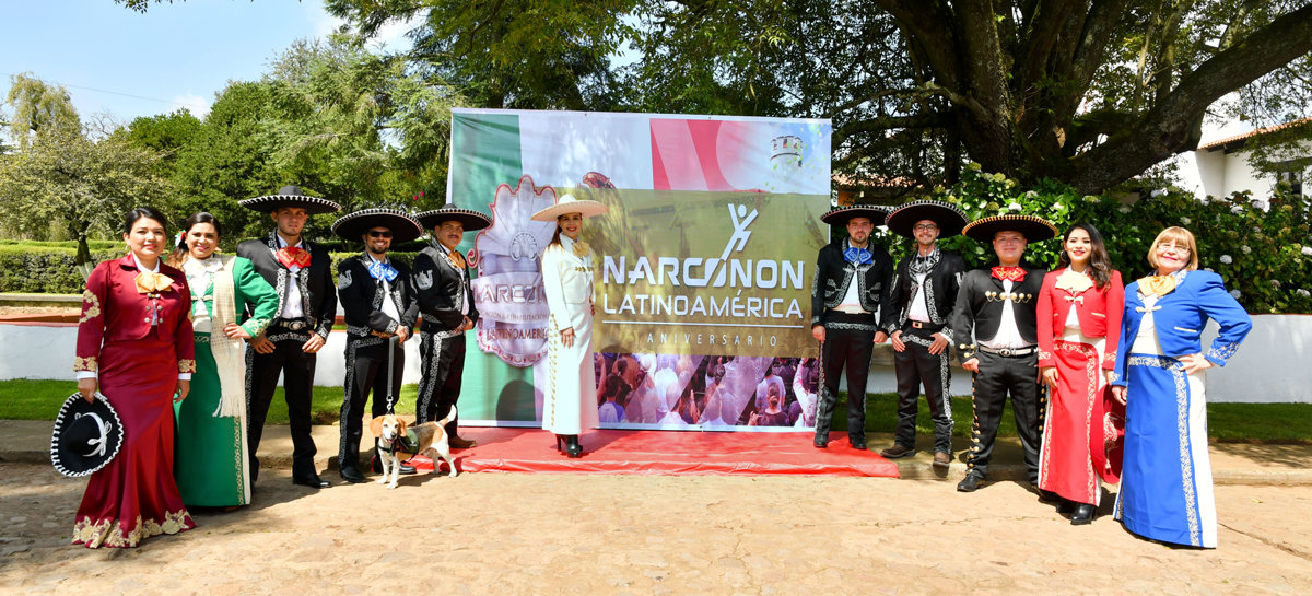 El staff de Narconon Latinoamerica celebrando su 4º aniversario
